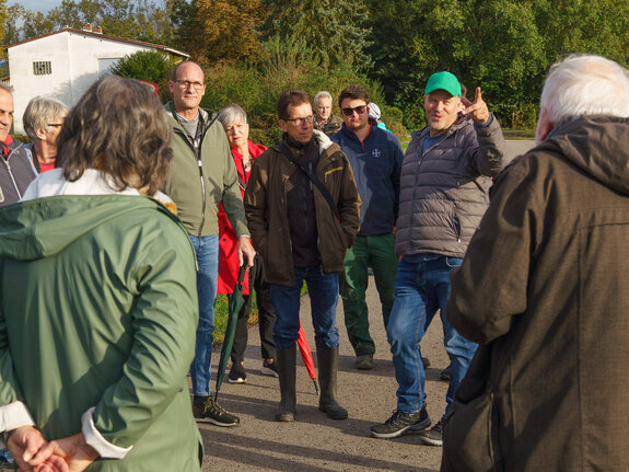 Exkursion Altneckarschlingen Bensheim Diskussion | Quelle: streamio